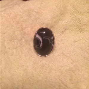 Stretch Ring with black and white stone