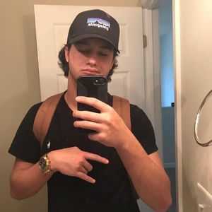 Meet your Posher, Lee