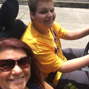 Meet your Posher, Eli