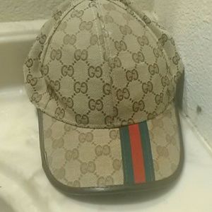 Gucci styled hat