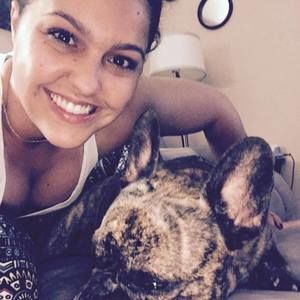 Meet your Posher, Paula