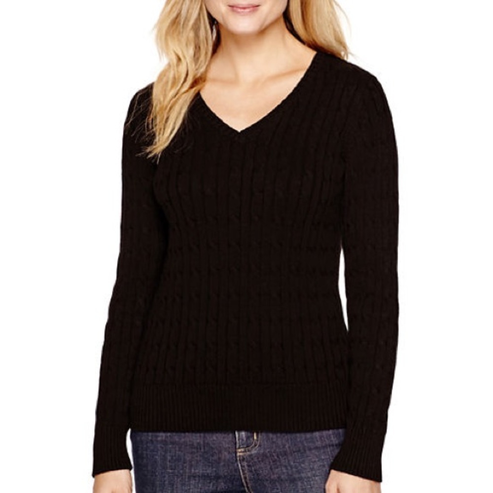 HP🎉 St. John's Bay V Neck Classic Sweater