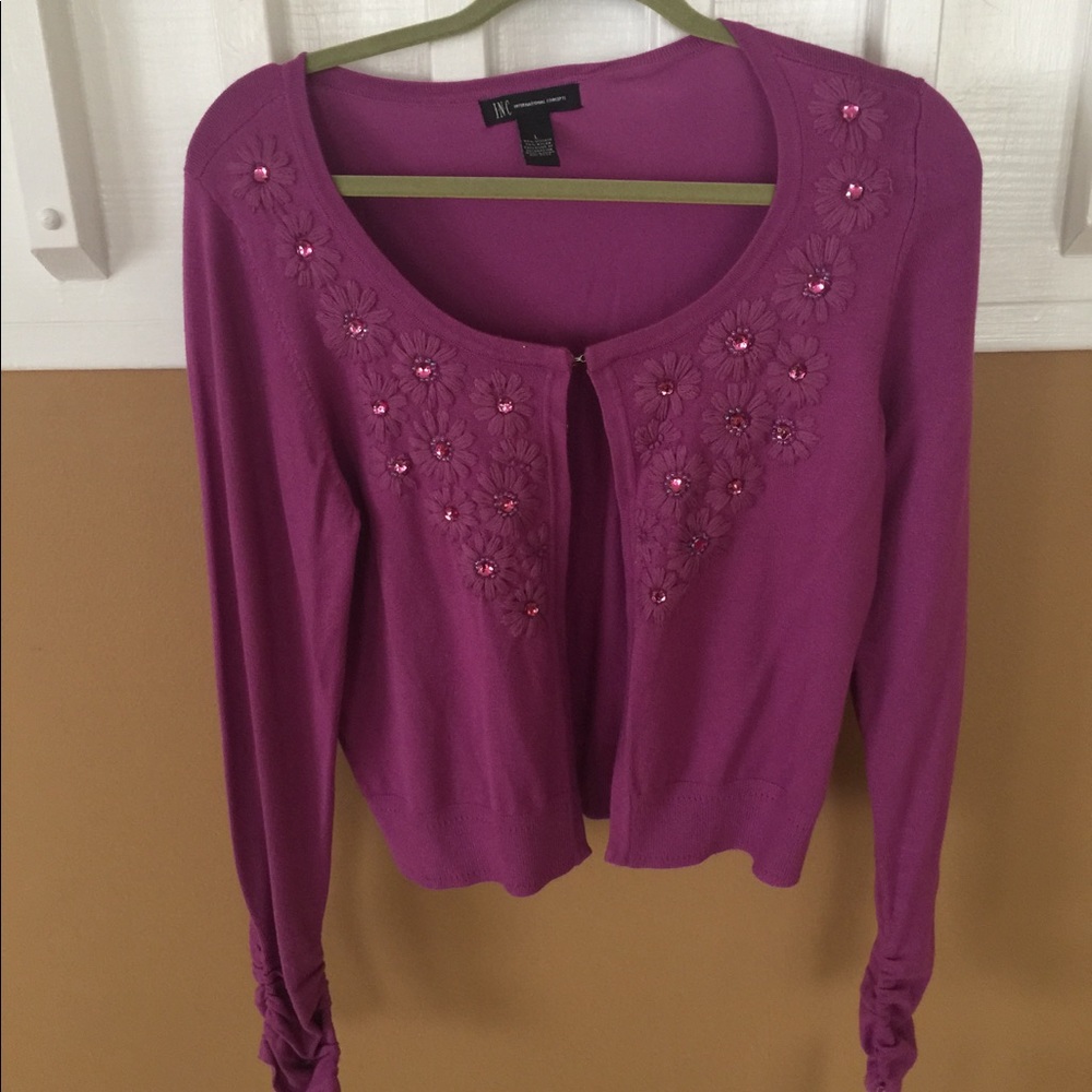 Stunning sweater INC never worn beautiful details