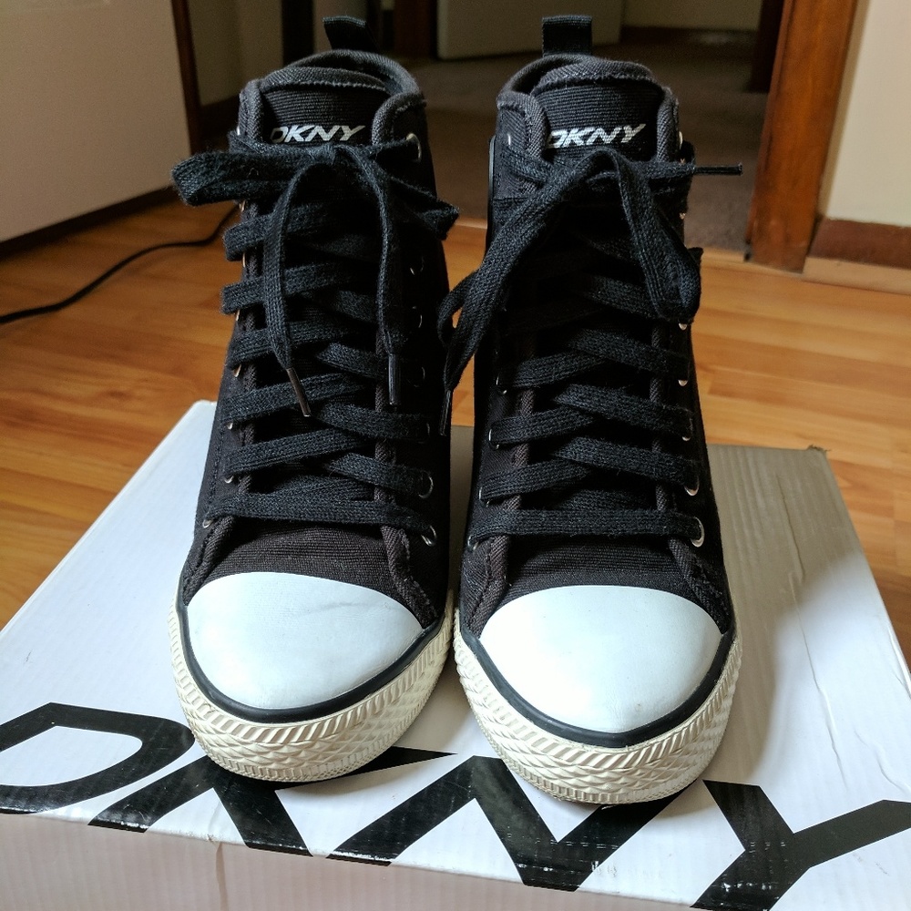 DKNY Grommet sneaker wedge bootie Converse style