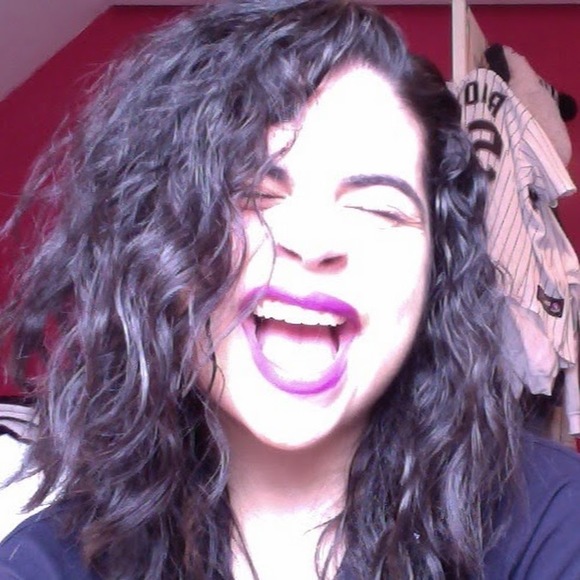 Meet your Posher, Talia - Picture 1 of 1