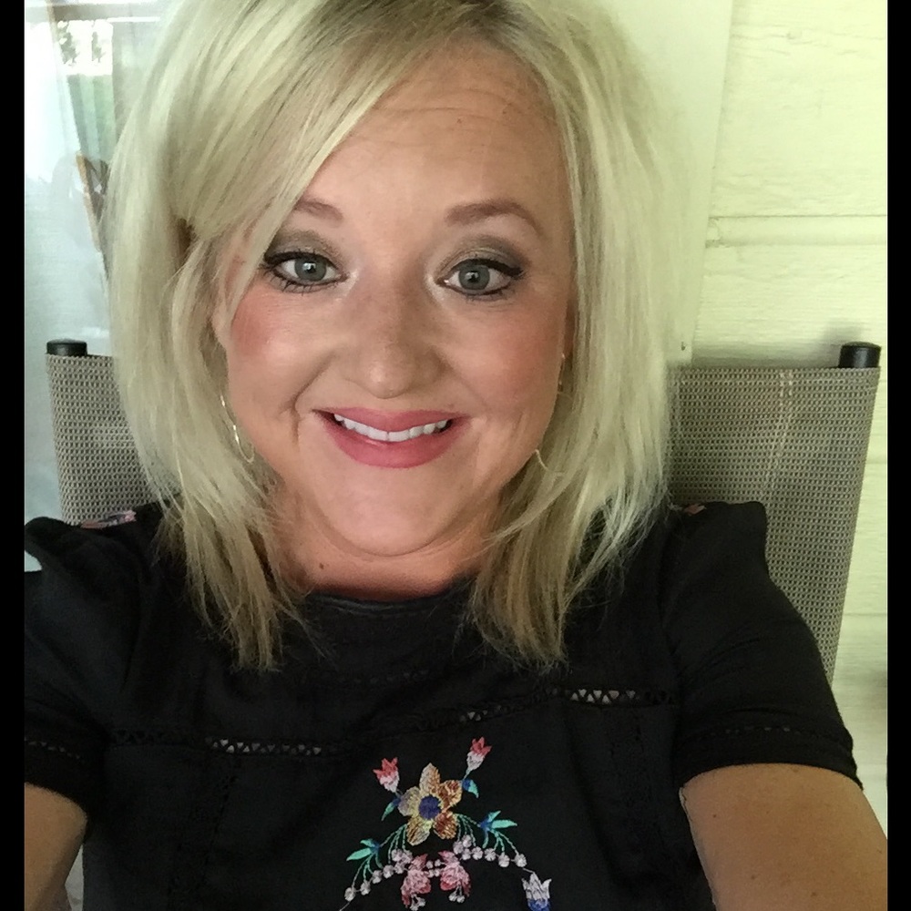 Meet your Posher, Stephanie