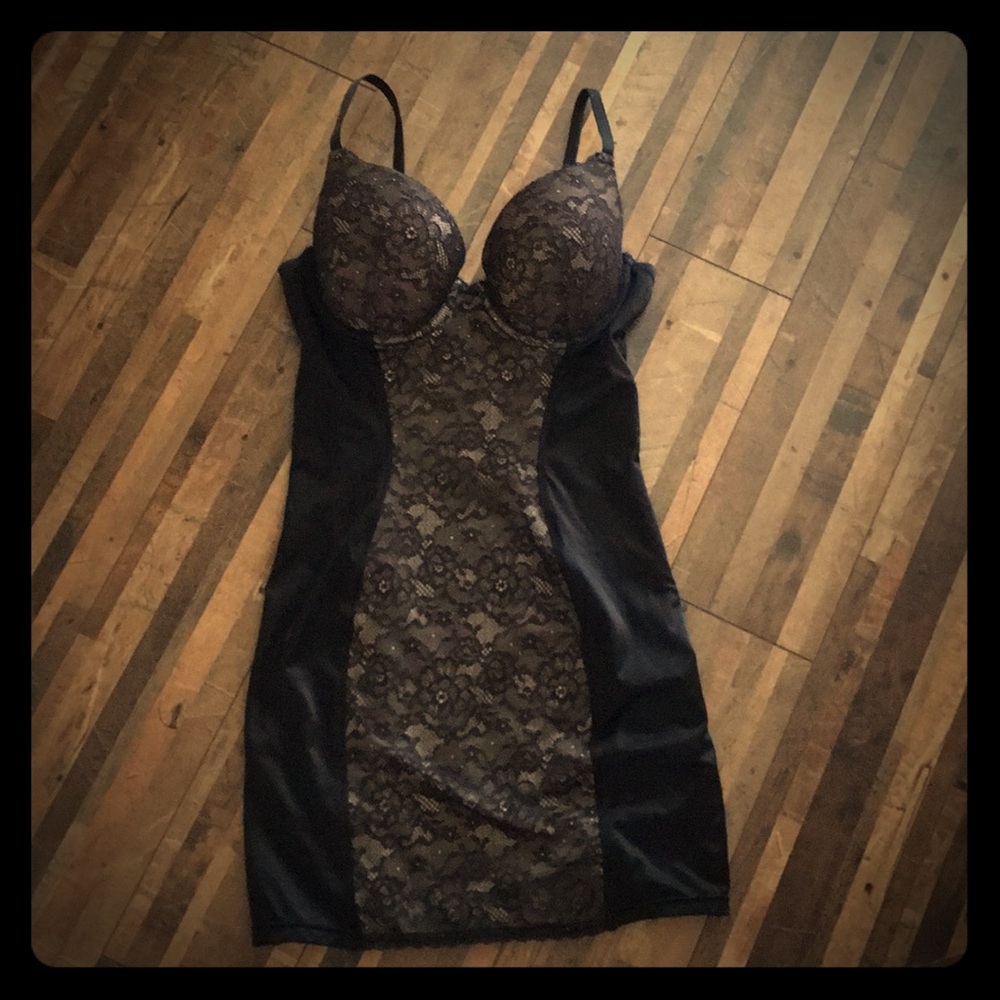 Maidenform slimming undergarment