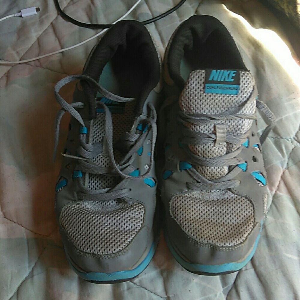Shoes - Picture 3 of 3