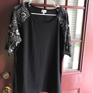 Lularoe gigi shirt