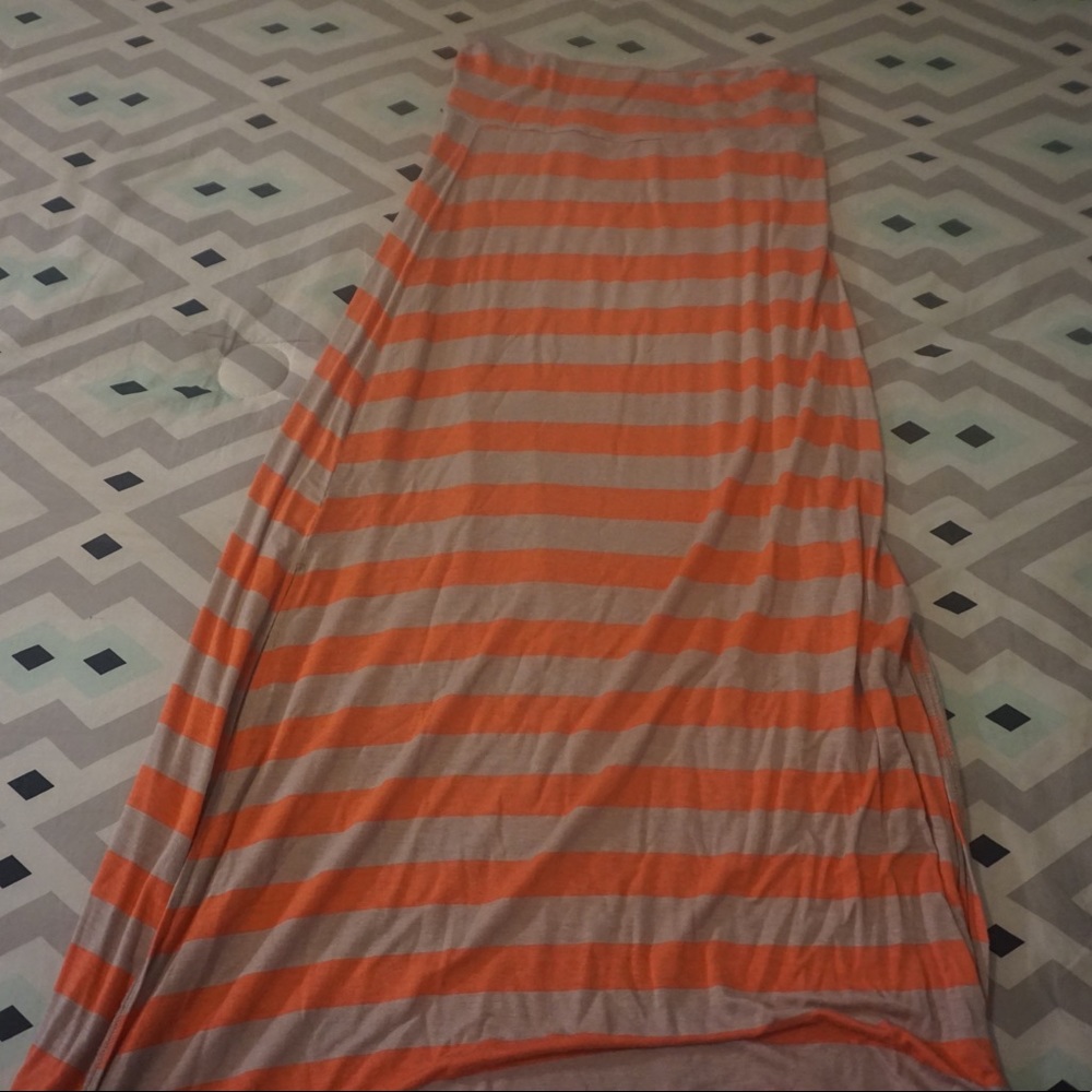 Striped Maxi skirt