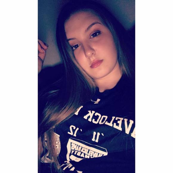 Meet your Posher, Leslie - Picture 1 of 1