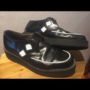 TUK BLACK LEATHER 'CRAPS' DICE 1.5" CREEPERS