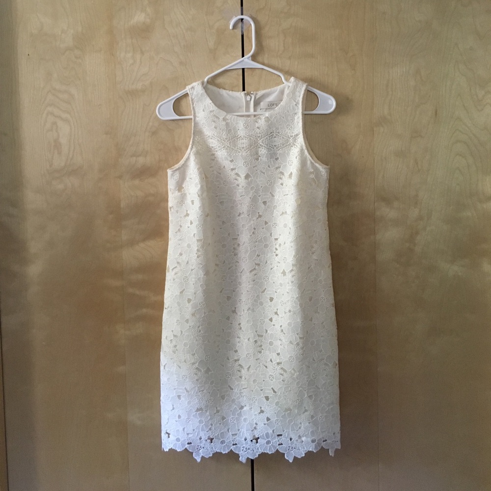 Sleeveless, white dress