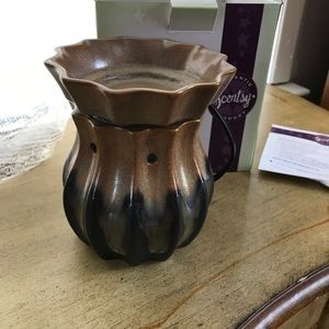 Scentsy aria Premium Warmer