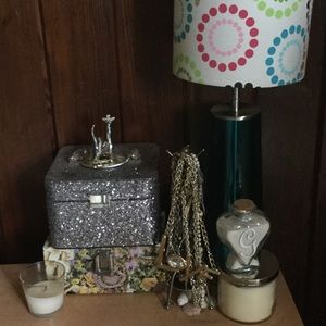 Meet your Posher, Tawni