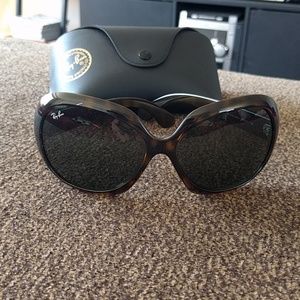 Authentic Ray Ban sunnies
