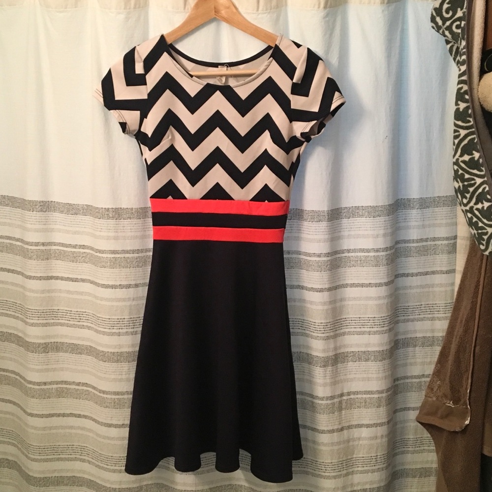 Maru Dress