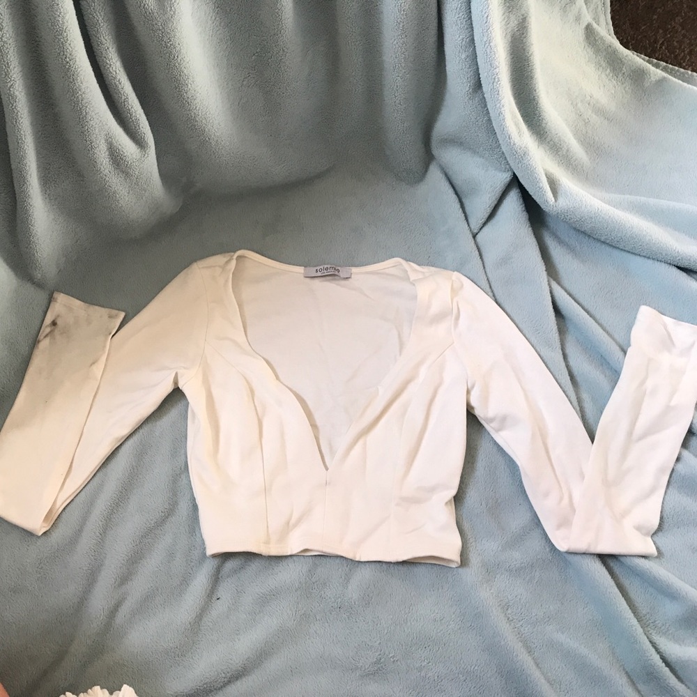 Solemio long sleeve plunging V top