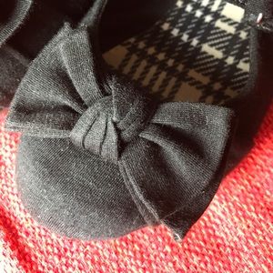 Little Girl Size 10 Bowed shoe