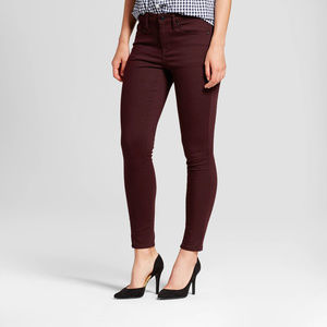 NWOT Mossimo Mid-Rise Skinny Jeans Burgundy 0/25R