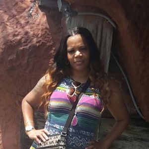 Meet your Posher, Pamela