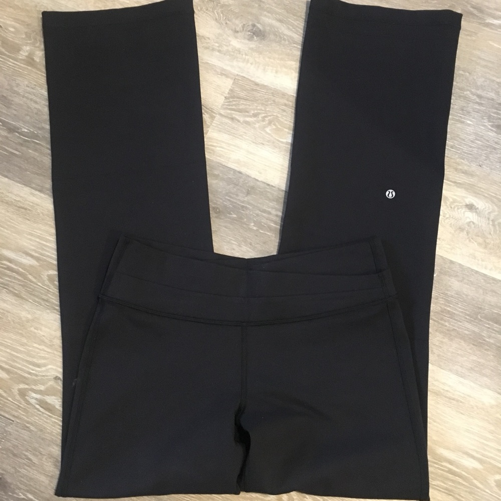 Lululemon yogas size 8