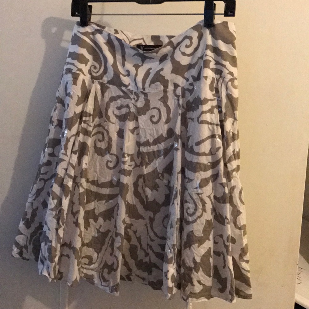 Ladies skirt with sequins