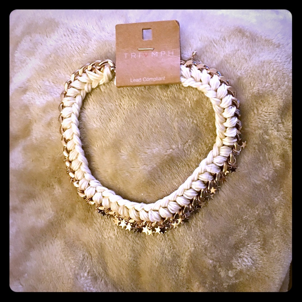 🌺Adorable NWT Choker by Triumph🌺 SALE🌺 3 $6-$7 listings 3 for $15🌺