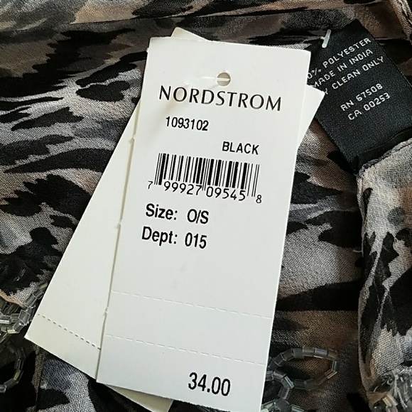 ❤️ Bead embellished scarf ❤️ - Picture 2 of 4