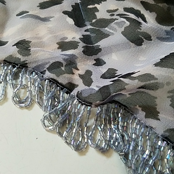 ❤️ Bead embellished scarf ❤️ - Picture 4 of 4