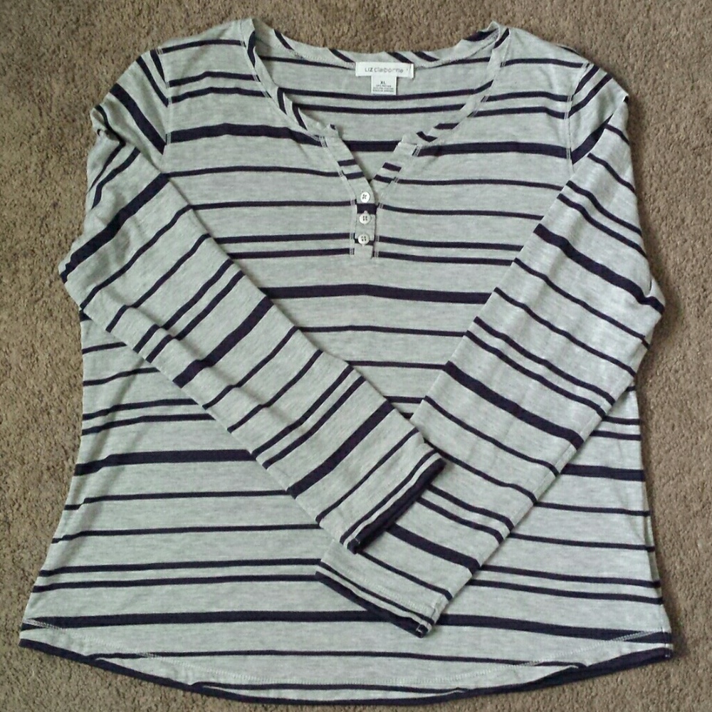 Liz Claiborne long sleeve henley tee