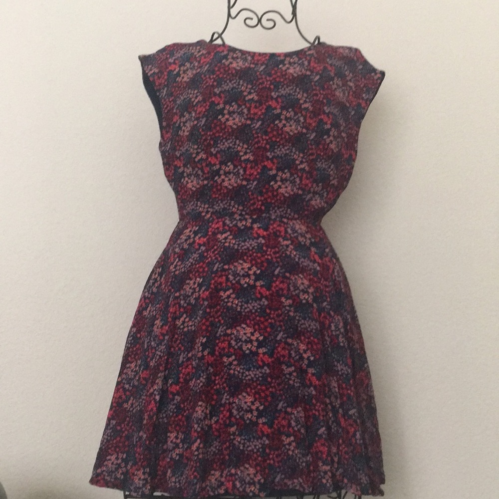 🌺Cut out dress