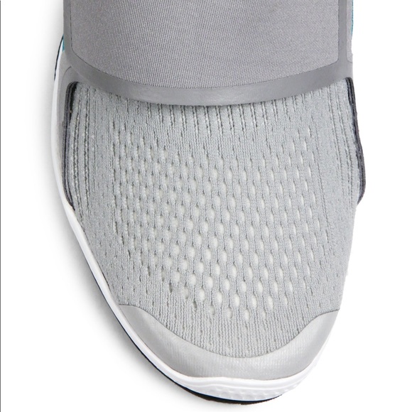 Adidas x Stella McCartney Bounce Training Sneakers - Picture 6 of 7