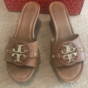 Tory Burch Patti Mid Wedgw