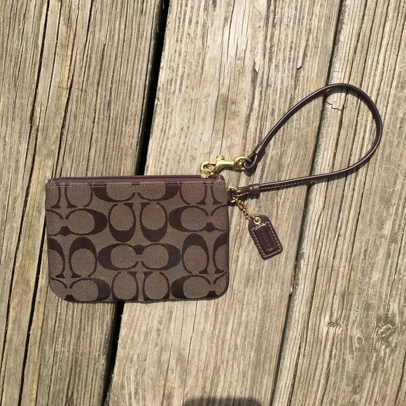 COACH wristlet. Authentic - Picture 3 of 7