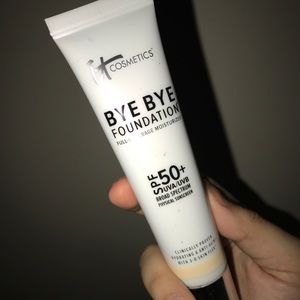 IT Cosmetics Bye-Bye Foundation