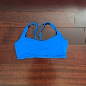 Lululemon free to be bra