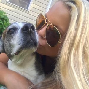 Meet your Posher, Lily