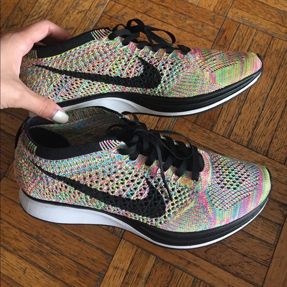 Nike Flyknits Racers - Picture 4 of 5