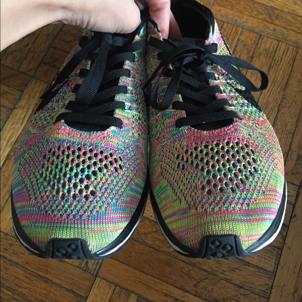 Nike Flyknits Racers - Picture 5 of 5