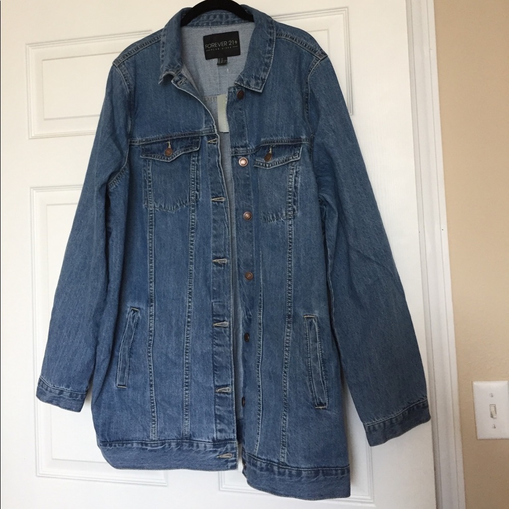 DENIM JACKET (Medium Wash)