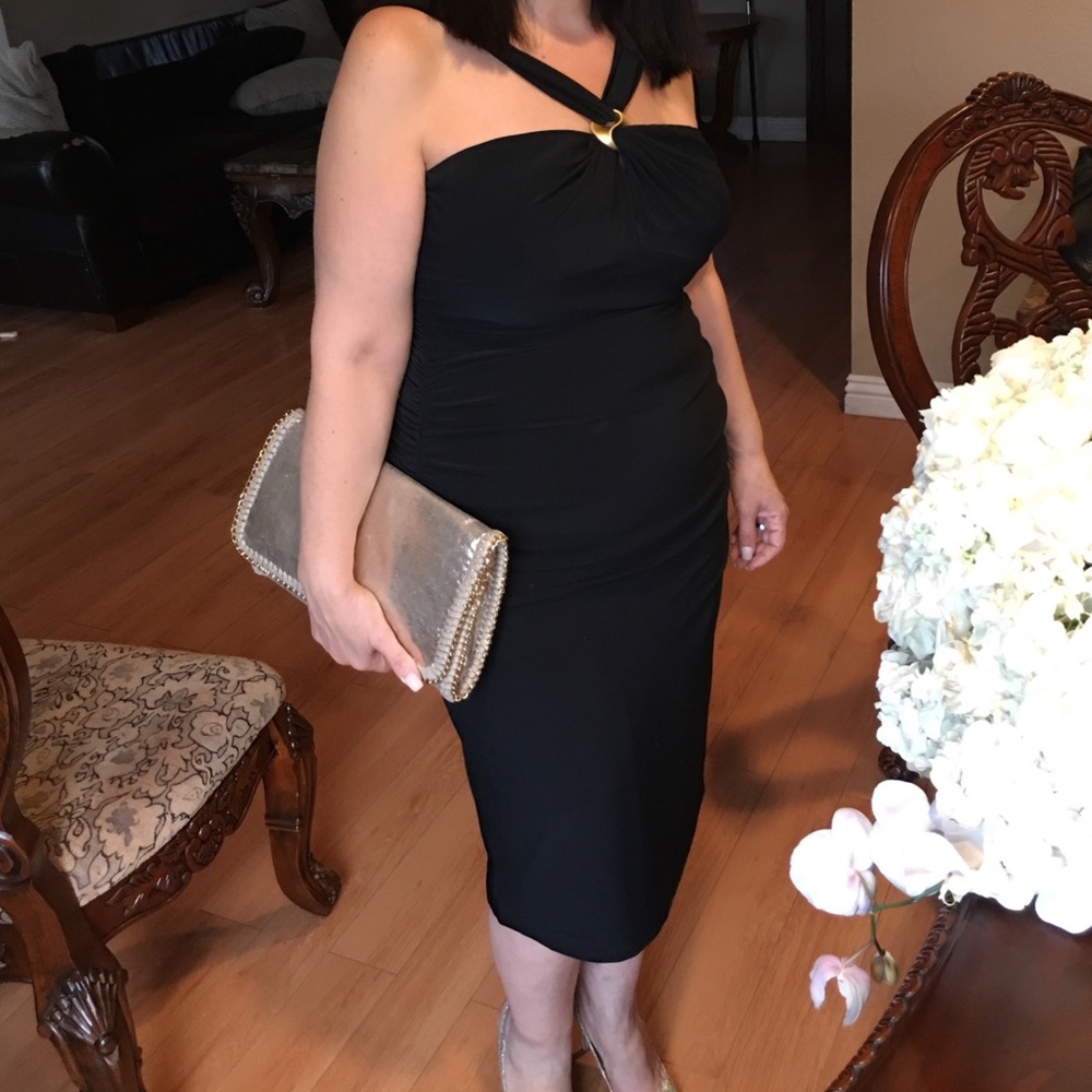 Black cocktail midi dress 💃