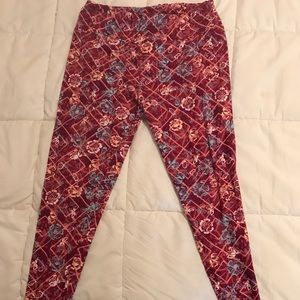 Lula roe tall n curvy