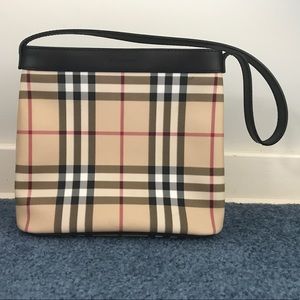 AUTHENTIC VINTAGE Burberry Shoulder Bag
