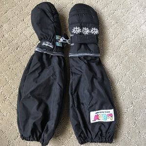 Kids L-Bow waterproof winter mittens