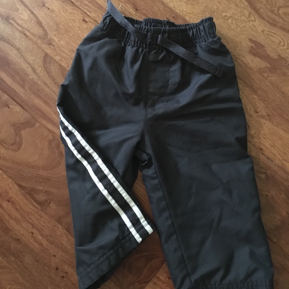 Dark gray toddler boys wind pants sz. 12 mos.