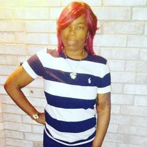 Meet your Posher, Esther