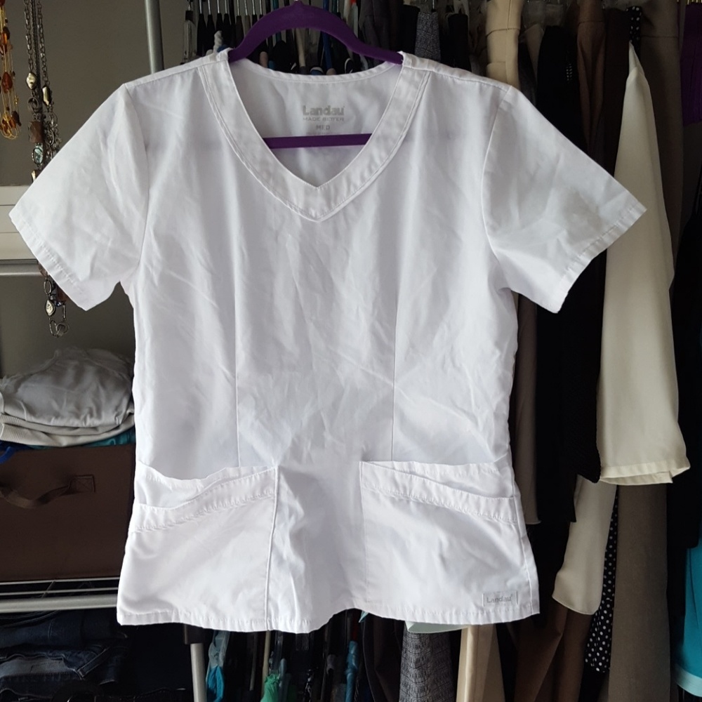 Landau Scrub top