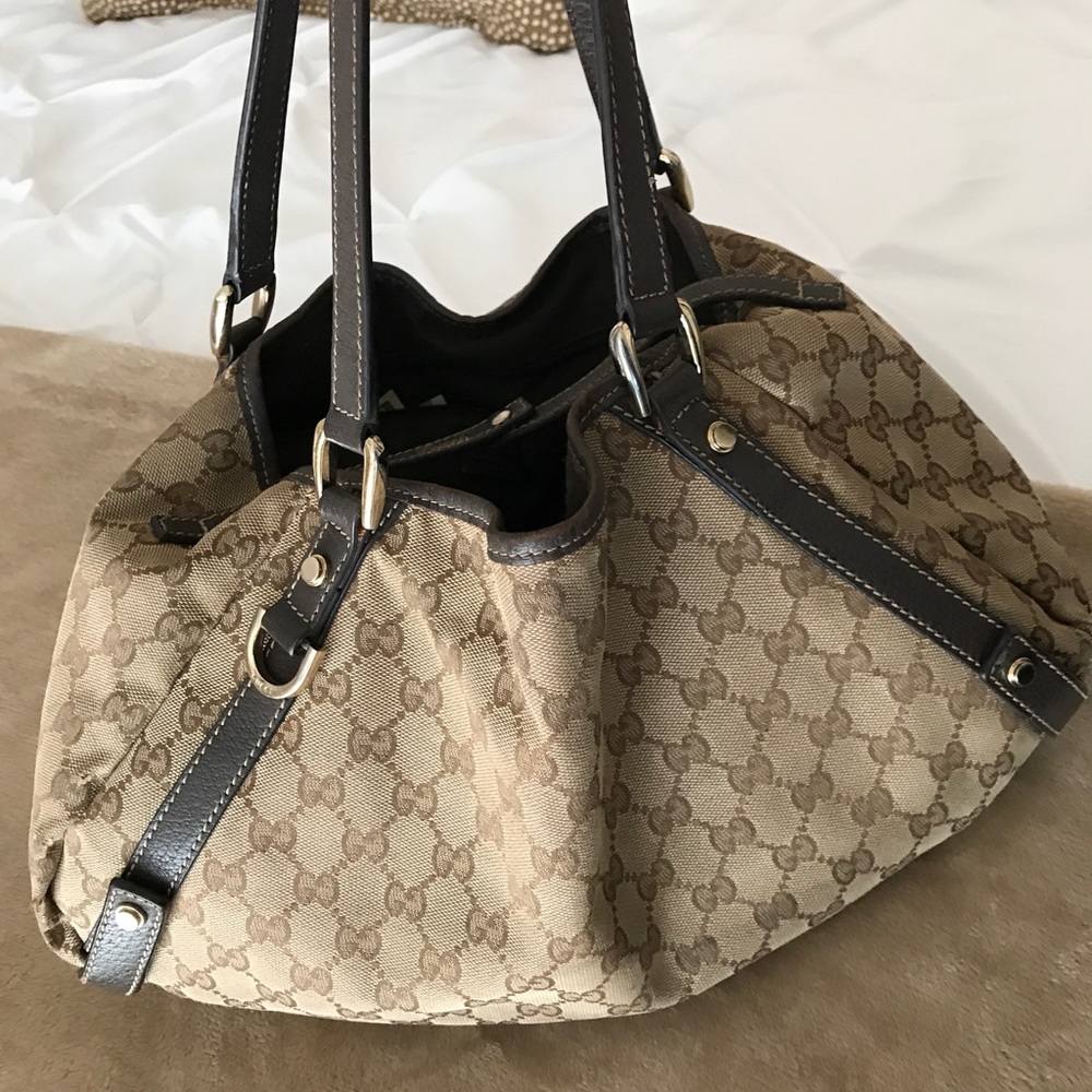 Gucci handbag