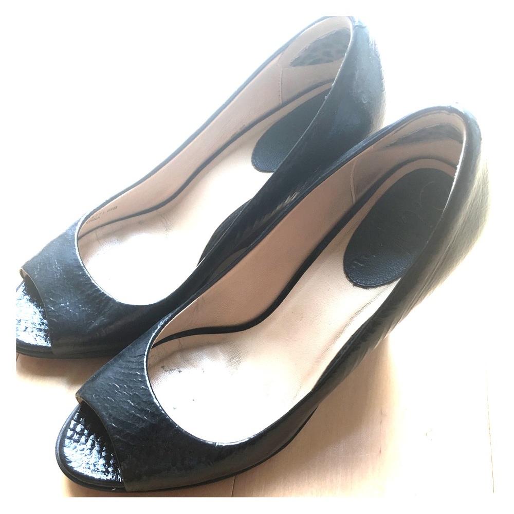 Cole Haan patent peeptoe wedges EUC size 6.5